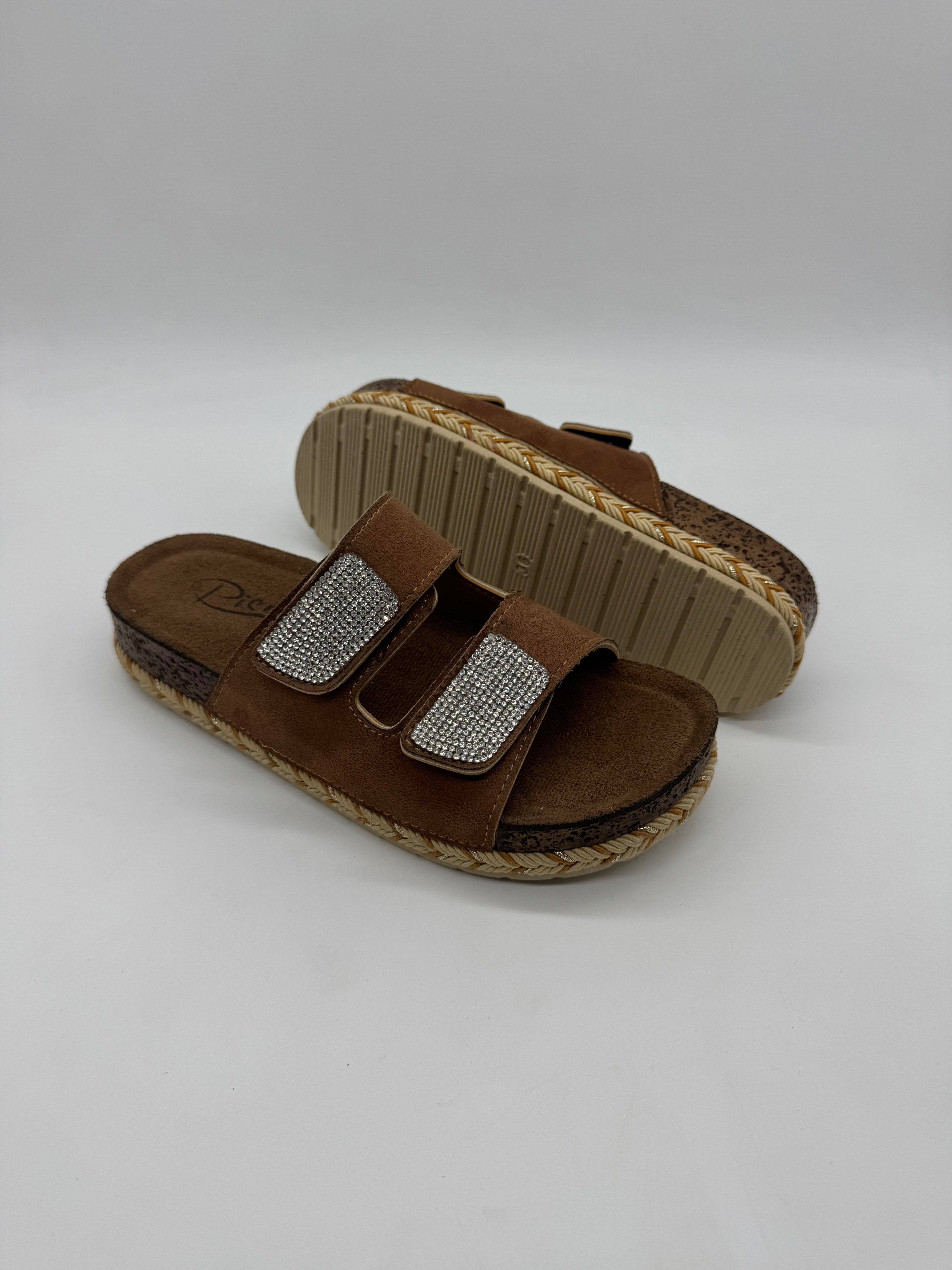 Pienn Çift Taban Çift Bantlı Konforlu Günlük Ortopedik Kadın Terlik