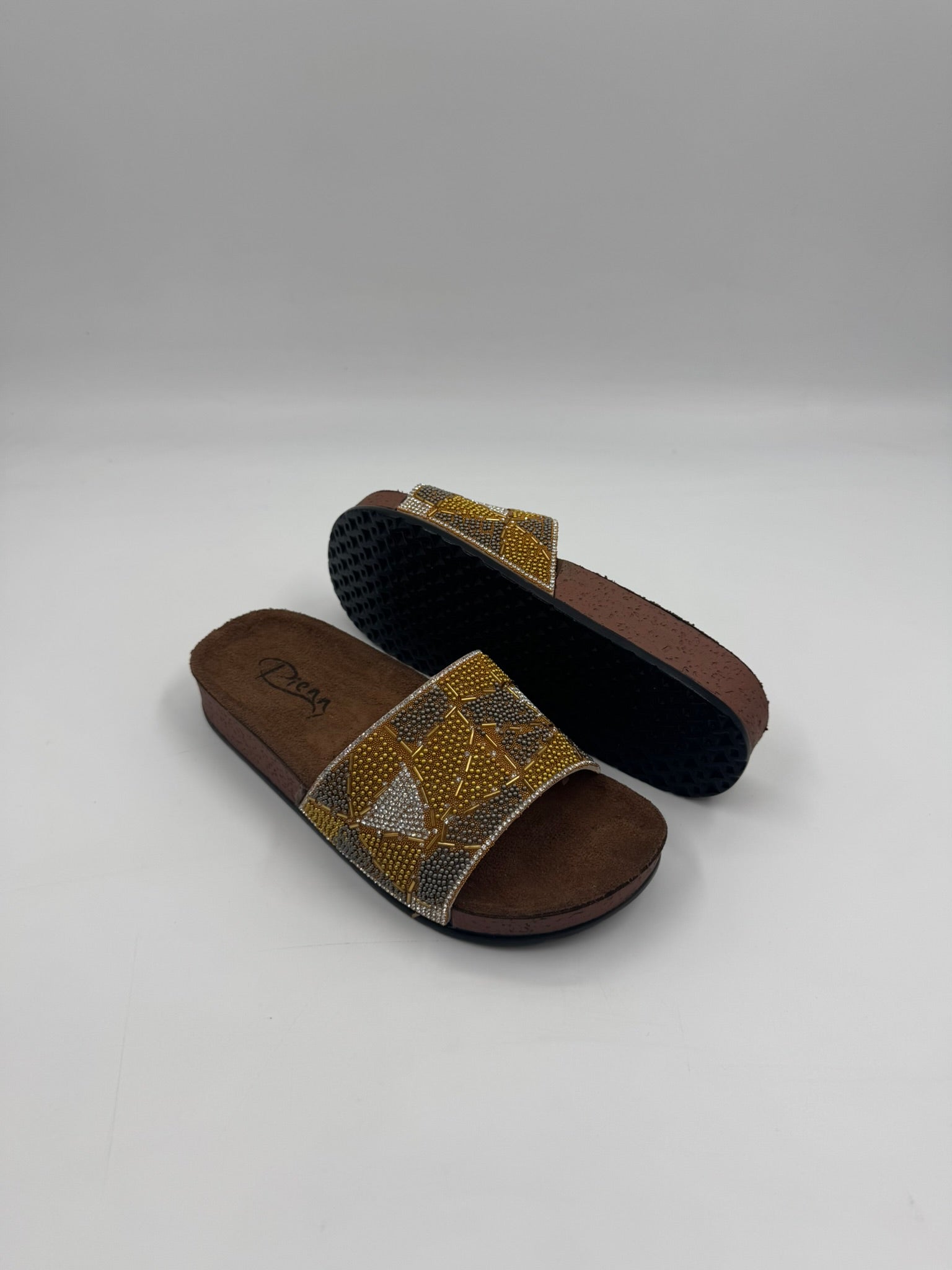 Ortopedik Taban Taşlı Terlik - Pienn