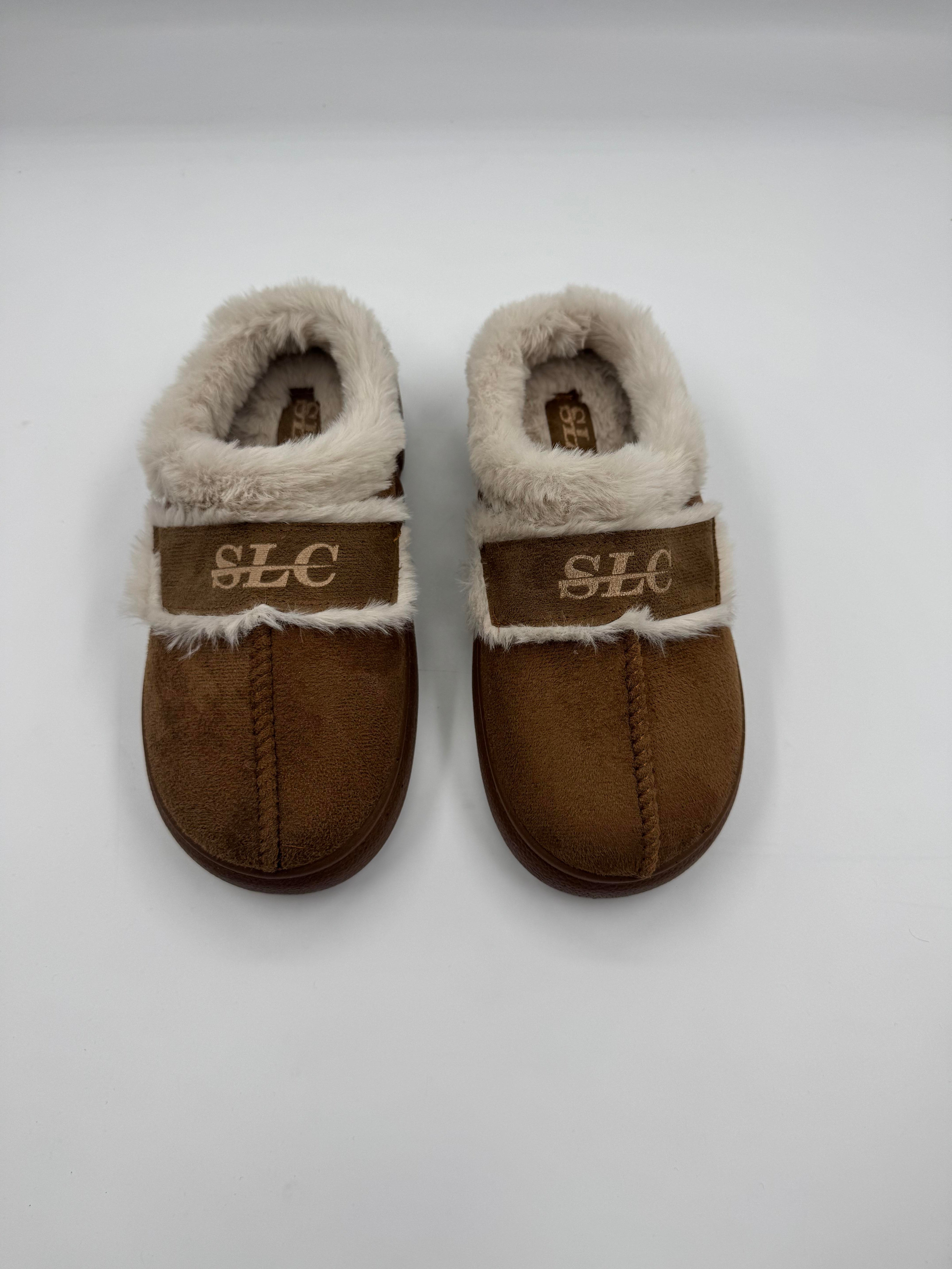 SLC Önü Kapalı Pofuduk Cırtlı Kışlık Ortopedik Kadın Terlik